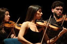 Две страны, два оркестра - Kremerata Baltika и Baku Chamber Orchestra. Грандиозный концерт в Анкаре (ФОТО)