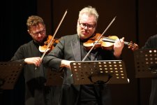 Две страны, два оркестра - Kremerata Baltika и Baku Chamber Orchestra. Грандиозный концерт в Анкаре (ФОТО)