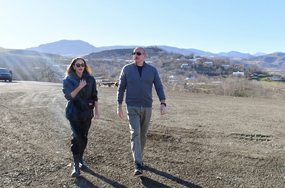 President Ilham Aliyev, First Lady Mehriban Aliyeva visit Girmizi Bazar settlement in Khojavand district (PHOTO/VIDEO)
