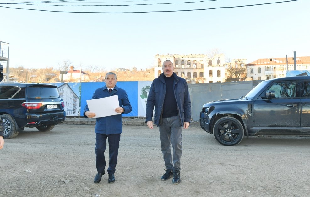 President Ilham Aliyev examines progress of construction works carried out on Garabagh Street in Shusha (PHOTO)