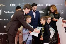В Москве подведены итоги турнира "Шахматные звезды 3.0" с участием Теймура Раджабова (ФОТО)