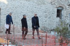 President Ilham Aliyev views restoration progress at Ashaghi Govhar Agha mosque in Shusha (PHOTO)