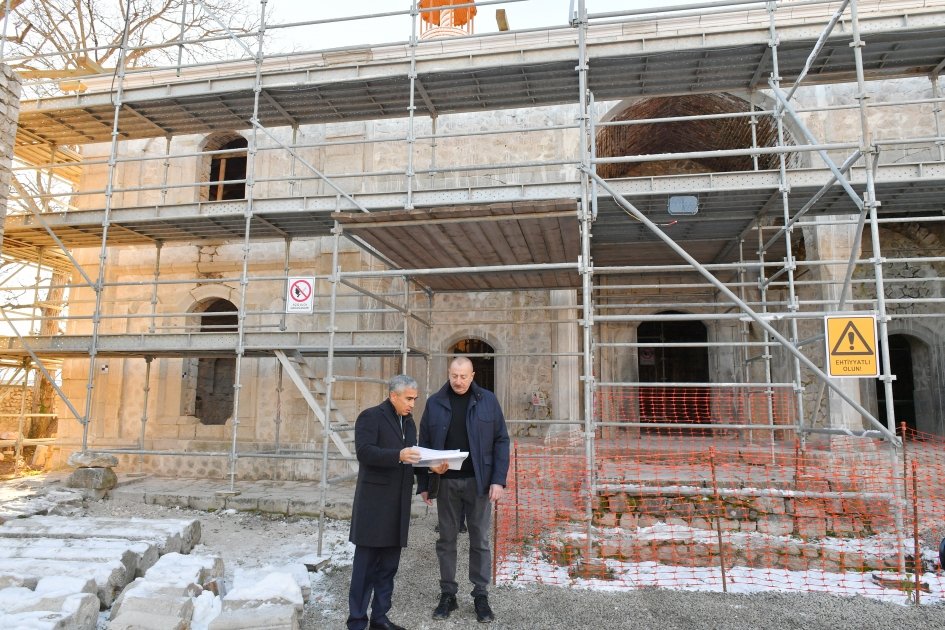 President Ilham Aliyev views restoration progress at Ashaghi Govhar Agha mosque in Shusha (PHOTO)