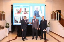 Корреспондент Trend Вугар Иманов удостоен награды Азербайджанского культурного центра имени Гейдара Алиева в Узбекистане  (ФОТО)