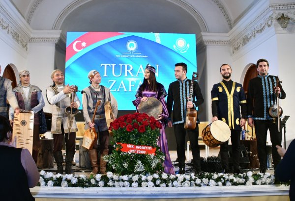 Большой праздник национальной музыки Азербайджана и Казахстана (ФОТО)