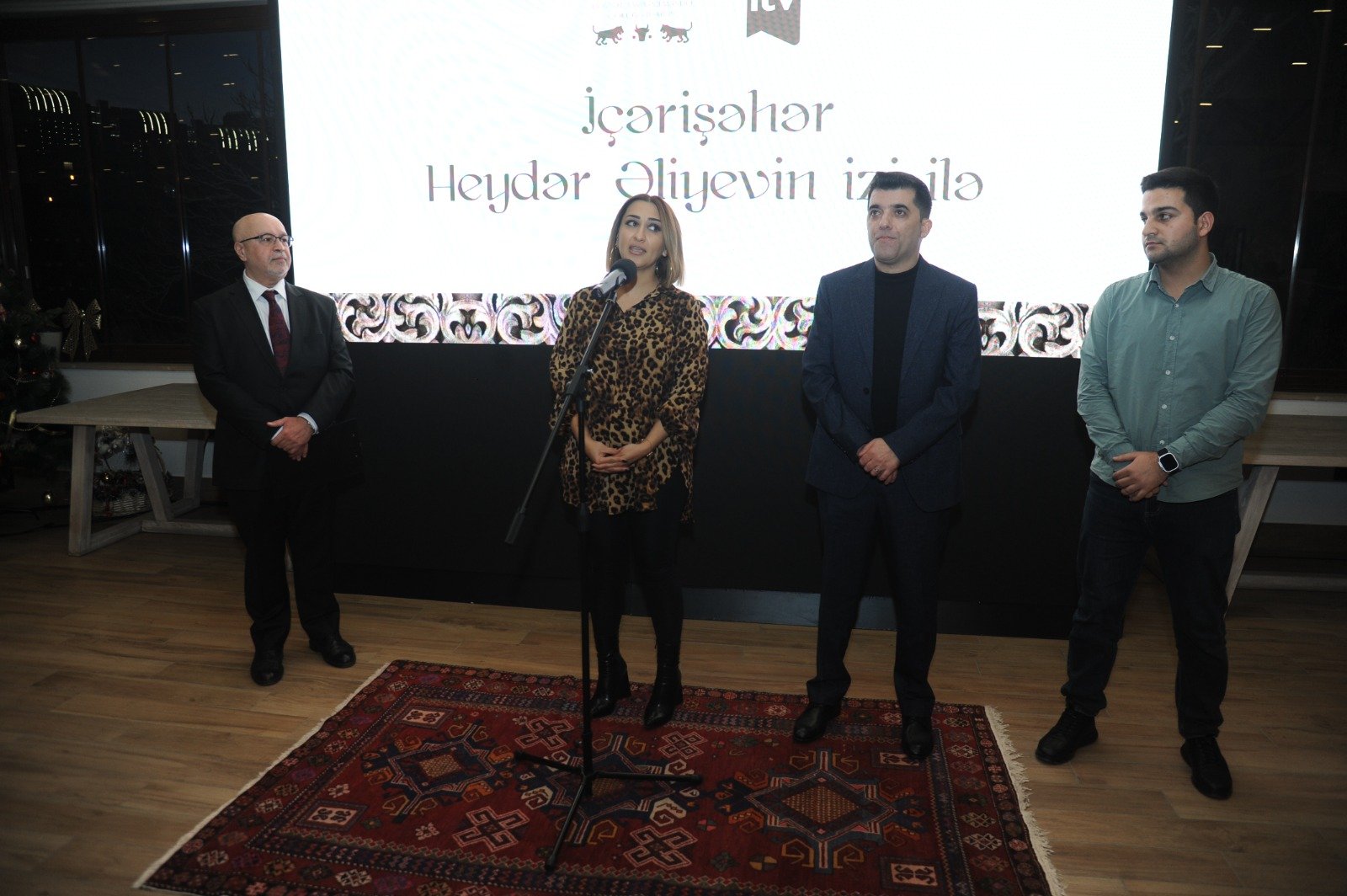 В Баку представлен фильм "İçərişəhər Heydər Əliyevin izi ilə" (ФОТО)