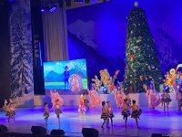 Сказочный мир в Баку - новогоднее представление во Дворце Гейдара Алиева (ФОТО)