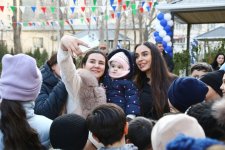 С участием вице-президента Фонда Гейдара Алиева Лейлы Алиевой в рамках проекта "Наш двор" состоялось открытие очередных обновленных дворов (ФОТО)