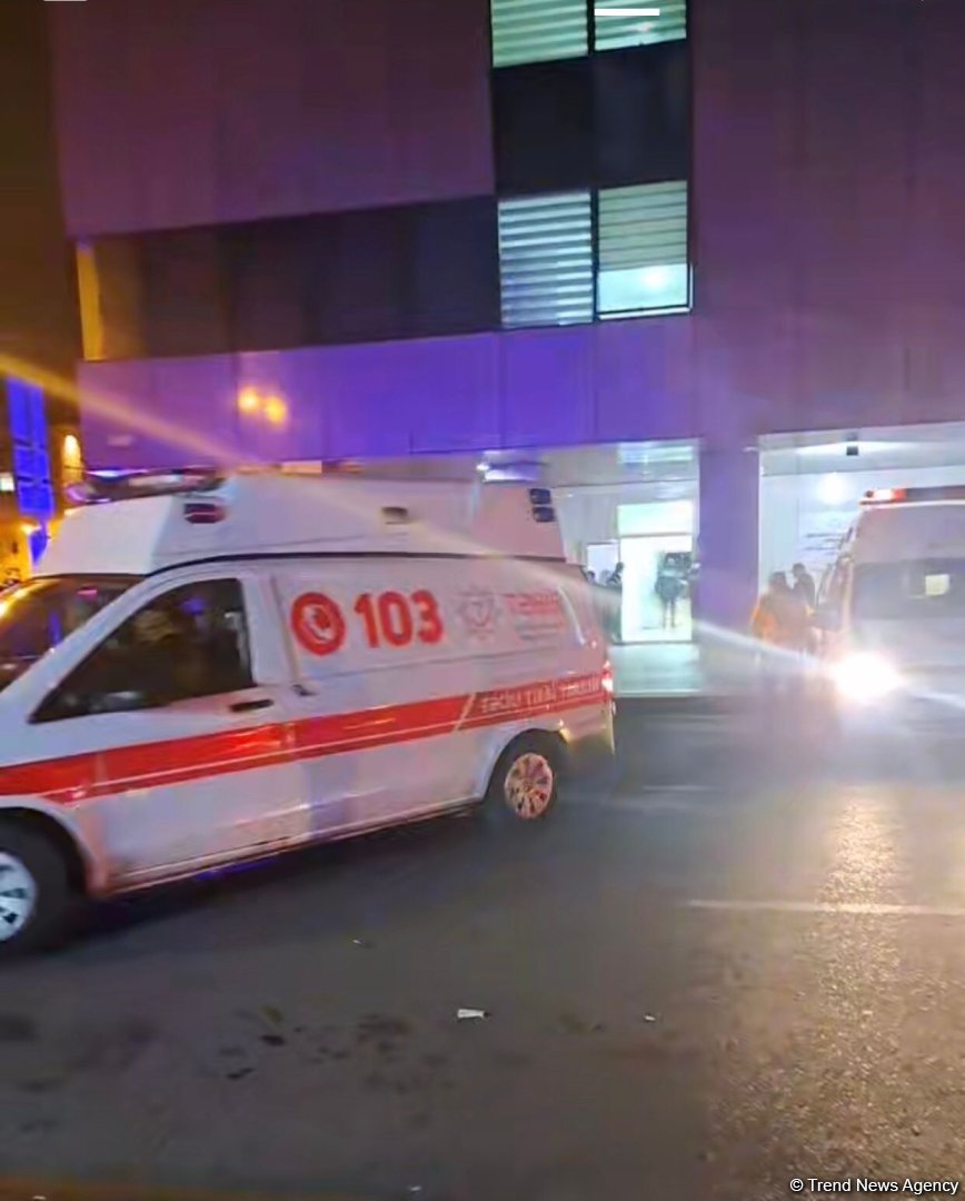 Пожар в Республиканском перинатальном центре в Баку потушен, пациенты эвакуируются (ФОТО/ВИДЕО) (Обновлено-3)