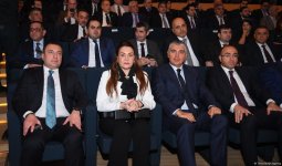 В Баку состоялась конференция на тему "Партнерство между государством и предпринимателями: основа устойчивой экономики" (ФОТО)