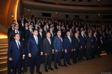 В Баку состоялась конференция на тему "Партнерство между государством и предпринимателями: основа устойчивой экономики" (ФОТО)