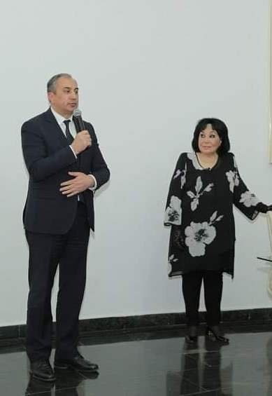 Флора Керимова встретилась с поклонниками (ФОТО)