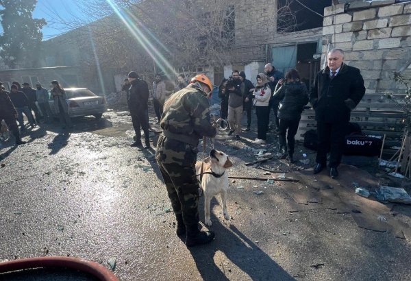 Из-за взрыва в мебельном цехе в Баку изменена схема движения ряда автобусов