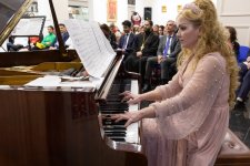 "Святочные вечера" в Баку отметили праздничным концертом (ФОТО)