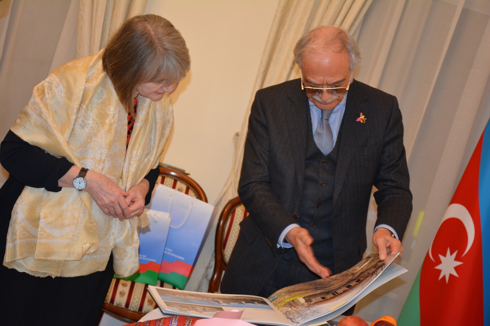 Azerbaijan's envoy to Russia meets newly appointed Canadian counterpart (PHOTO)