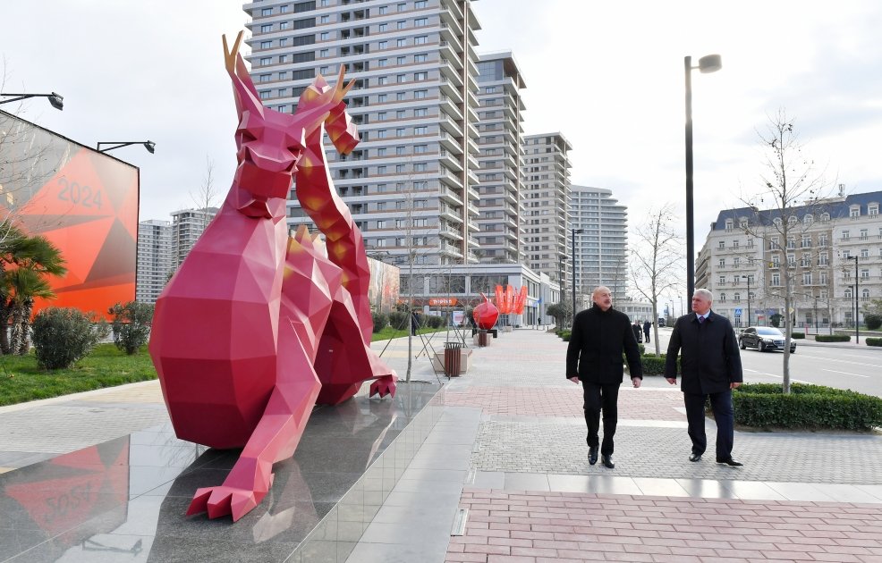 President Ilham Aliyev views construction, redevelopment works, conditions created in Office building in Central Park Quarter of Baku White City (PHOTO)