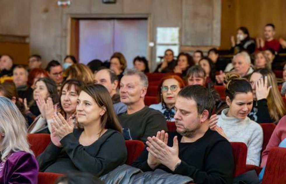 Путешествие из Азербайджана в Болгарию. День кино и черно-белые сказки (ФОТО)