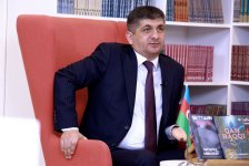 Мушфиг Аббасов о детективном жанре в азербайджанской литературе (ФОТО)