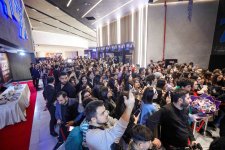 "3391 километр" турецких звезд Дерьи Пынар Ак и Ахмета Хактана Завлака в Баку (ФОТО/ВИДЕО)
