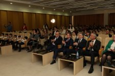 В Баку состоялась церемония награждения победителей проекта "Книги и писатели юбиляры" (ФОТО)