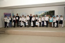 В Баку состоялась церемония награждения победителей проекта "Книги и писатели юбиляры" (ФОТО)