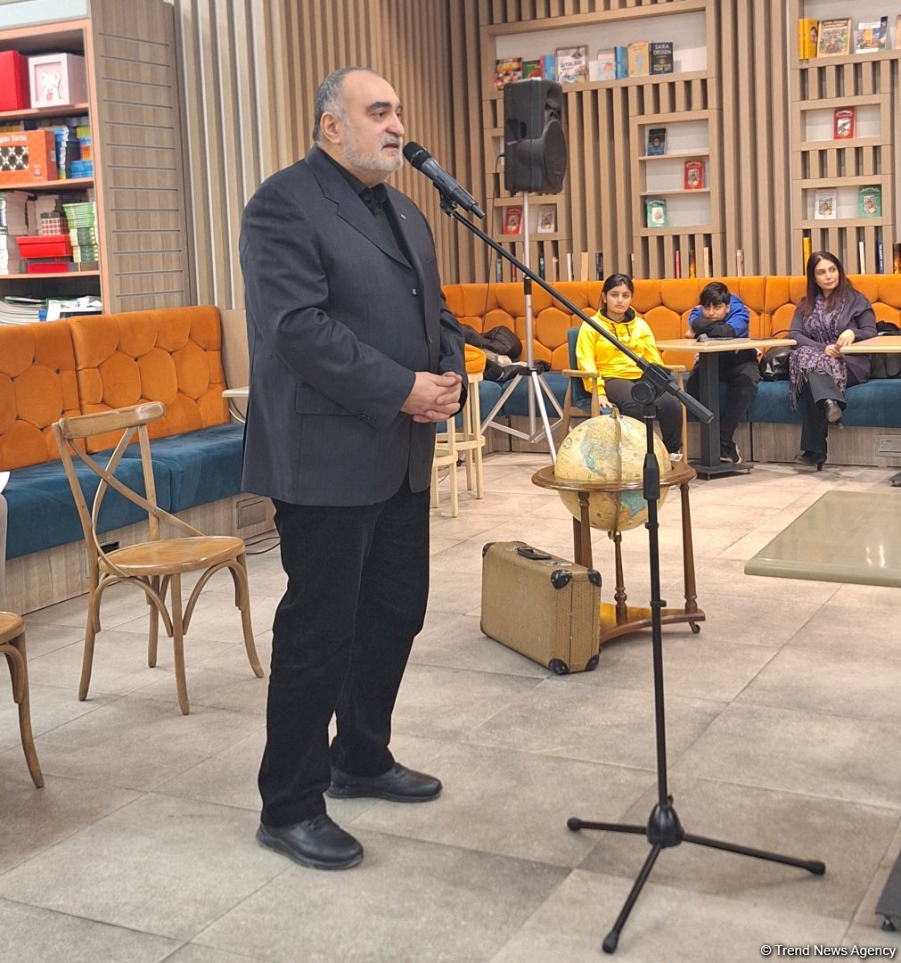 "1001-я ночь войны": в Баку прошла театрализованная читка произведения Максуда Ибрагимбекова (ФОТО)