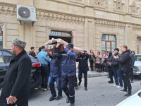 Народную артистку Рафигу Ахундову аплодисментами проводили в последний путь (ФОТО)