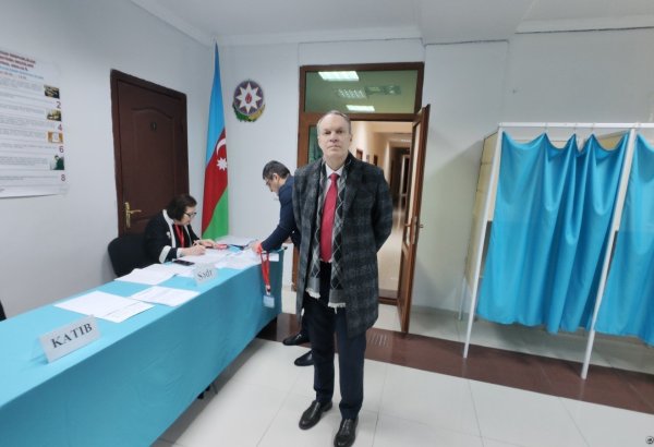 Azerbaijan shows high level of responsibility at polling stations - Russian observer