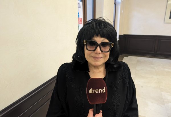 Azerbaijani People's Artist Flora Karimova thanks First Vice-President Mehriban Aliyeva