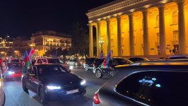Baku hails jubilant car procession, marking Ilham Aliyev's presidential poll win (PHOTO)