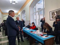 Миссия Межпарламентской Ассамблеи СНГ начала наблюдение на внеочередных президентских выборах в Азербайджане (ФОТО)