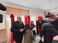 Независимый кандидат Фуад Алиев проголосовал на президентских выборах в Азербайджане (ФОТО)