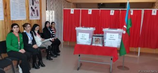 На избирательном участке №33 в поселке Гобу зафиксирована активность избирателей - председатель (ФОТО)