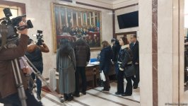 Residents of Azerbaijan's Yasamal district of Baku actively vote in presidential election (PHOTO)