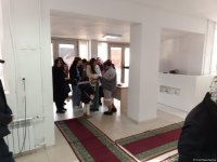 Voters of Azerbaijan's Yasamal district of Baku remain actively engaged in presidential election (PHOTO)