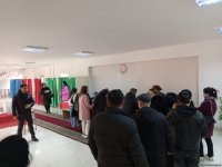 Voters of Azerbaijan's Yasamal district of Baku remain actively engaged in presidential election (PHOTO)