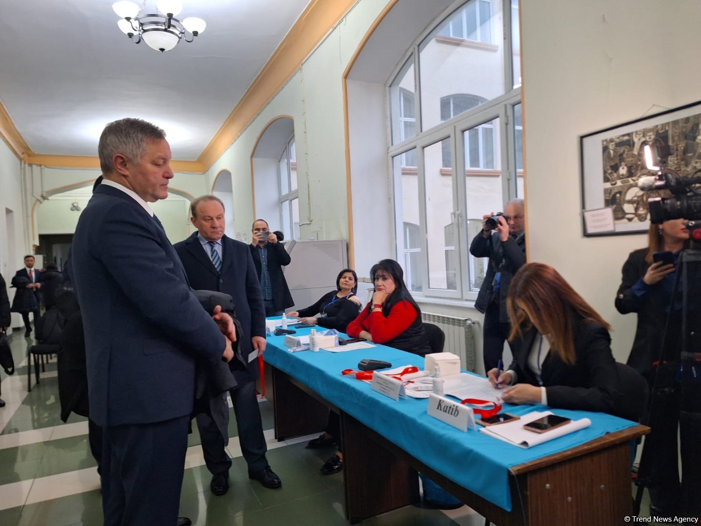 Миссия Межпарламентской Ассамблеи СНГ начала наблюдение на внеочередных президентских выборах в Азербайджане (ФОТО)