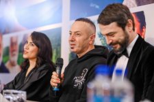 Турецкие звезды в Баку - если летом пойдет снег, или секрет тысячелетнего йогурта (ВИДЕО, ФOТО)