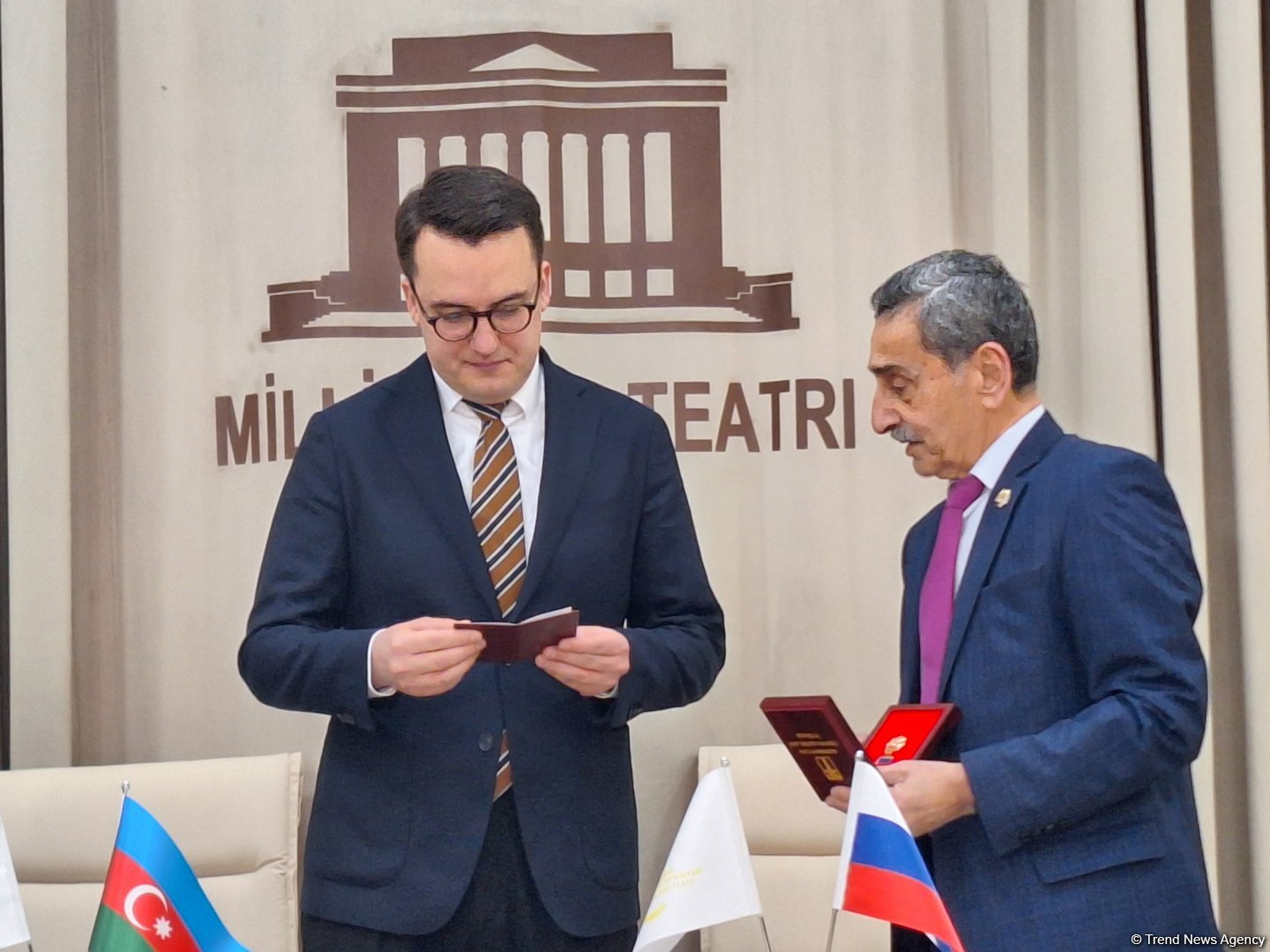 Национальные театры Азербайджана и России подписали меморандум о сотрудничестве (ФОТО)
