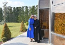 В Анкаре состоялась встреча Первой леди Мехрибан Алиевой и Первой леди Эмине Эрдоган (ФОТО)