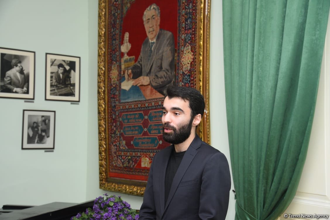 В Баку прошло мероприятие, посвященное 100-летию видного учёного-литературоведа Камала Талыбзаде (ФОТО)