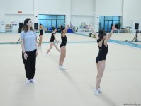 В Баку проходят учебно-тренировочные сборы гимнасток из регионов (ФОТО)