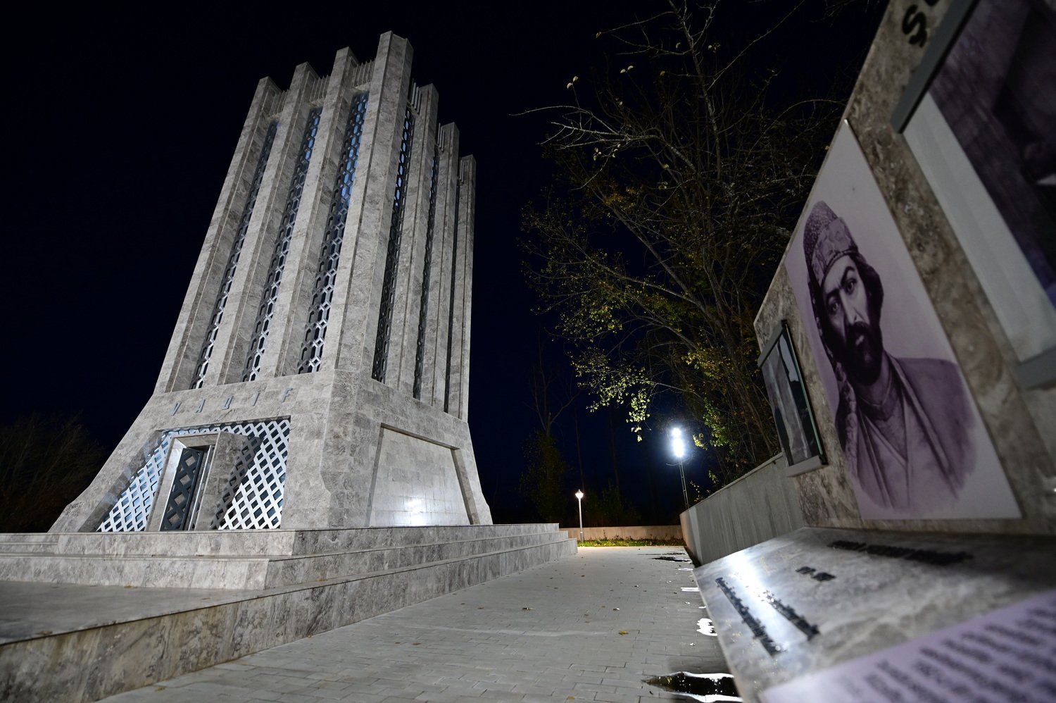 В Ташкенте прошла фотовыставка "В Карабахе снова восходит солнце"   (ФОТО)