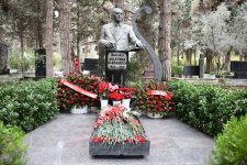 В Баку почтили память видного композитора Сулеймана Алескерова (ФОТО)