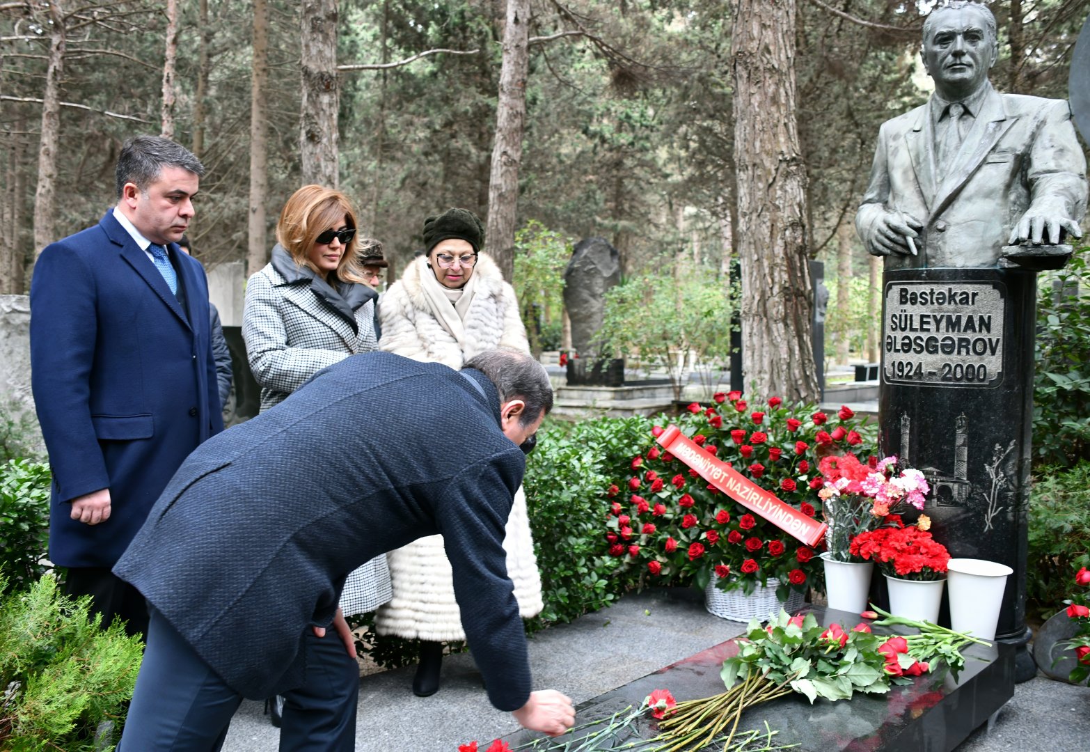 В Баку почтили память видного композитора Сулеймана Алескерова (ФОТО)