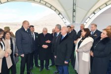 Президент Ильхам Алиев заложил фундамент мемориала жертвам Ходжалинского геноцида и встретился с представителями общественности района (ФОТО/ВИДЕО)