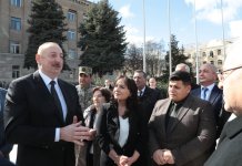 Президент Ильхам Алиев заложил фундамент мемориала жертвам Ходжалинского геноцида и встретился с представителями общественности района (ФОТО/ВИДЕО)