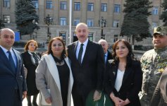 Президент Ильхам Алиев заложил фундамент мемориала жертвам Ходжалинского геноцида и встретился с представителями общественности района (ФОТО/ВИДЕО)