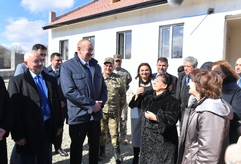 Президент Ильхам Алиев заложил фундамент мемориала жертвам Ходжалинского геноцида и встретился с представителями общественности района (ФОТО/ВИДЕО)