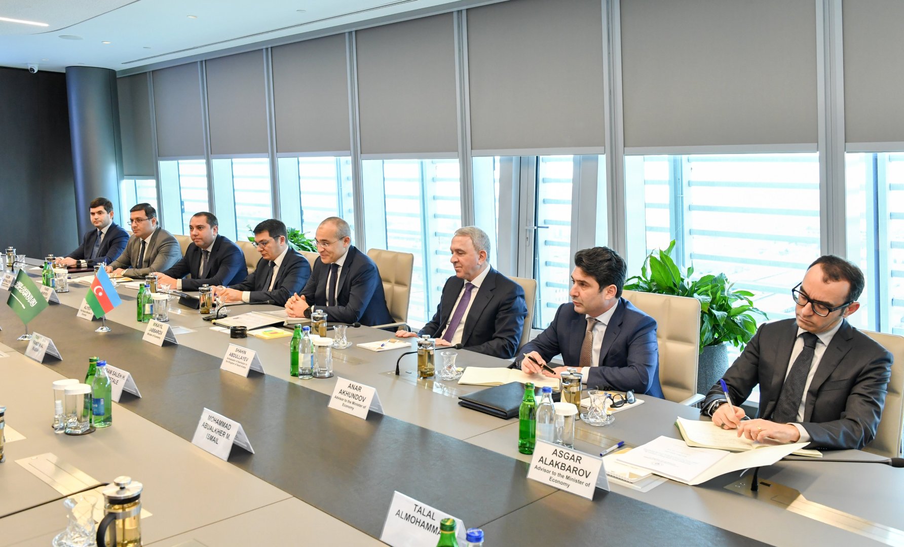 Azerbaijan, Saudi Arabia discuss strengthening economic partnership (PHOTO)